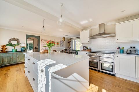 3 bedroom detached house for sale, Tudor Close, Pulborough, RH20