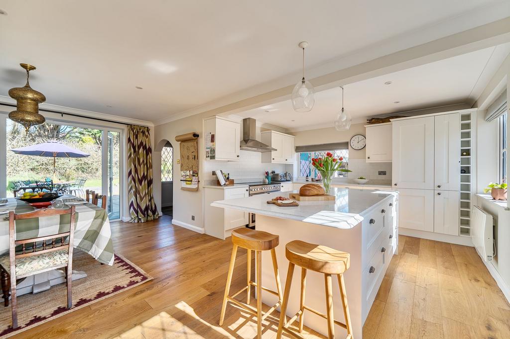 Kitchen / Breakfast Room