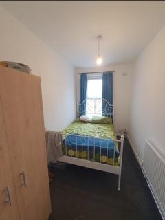 2 bedroom flat for sale, Broad Lane, London N15