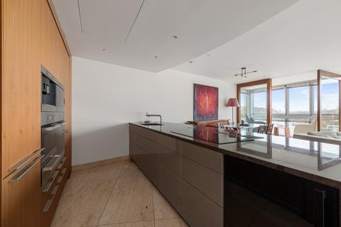 3 bedroom flat for sale, St George Wharf Lambeth SW8