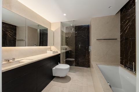 3 bedroom flat for sale, St George Wharf Lambeth SW8