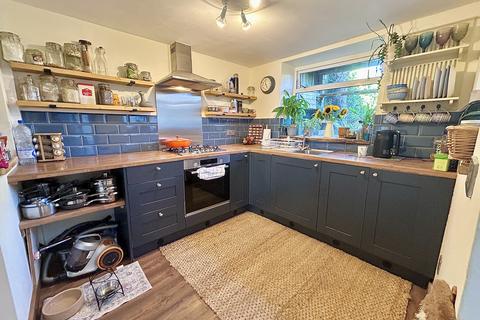 undefined, Milford Haven SA73