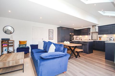 4 bedroom detached house for sale, Tolsford Road, Houlton, Rugby, CV23