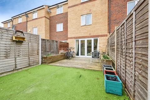 3 bedroom terraced house for sale, Teasel Way, Hampton Centre, Peterborough