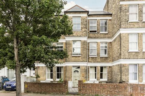 2 bedroom flat to rent, Bellenden Road, London SE15