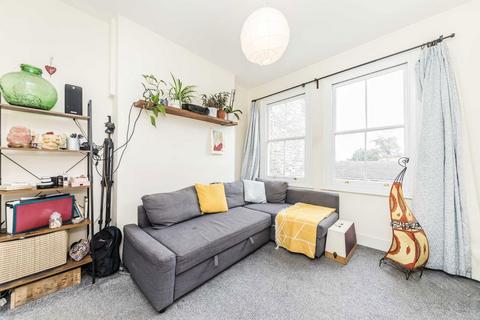 2 bedroom flat to rent, Bellenden Road, London SE15