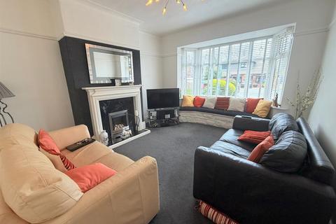 3 bedroom semi-detached house for sale, Newmarket Road, Ashton-Under-Lyne OL7