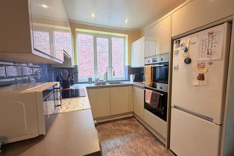 3 bedroom semi-detached house for sale, Newmarket Road, Ashton-Under-Lyne OL7