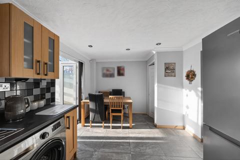 3 bedroom terraced house for sale, Petworth Gardens, Lordswood, Southampton, Hampshire, SO16