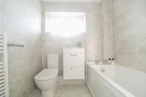 3 bedroom terraced house for sale, Petworth Gardens, Lordswood, Southampton, Hampshire, SO16
