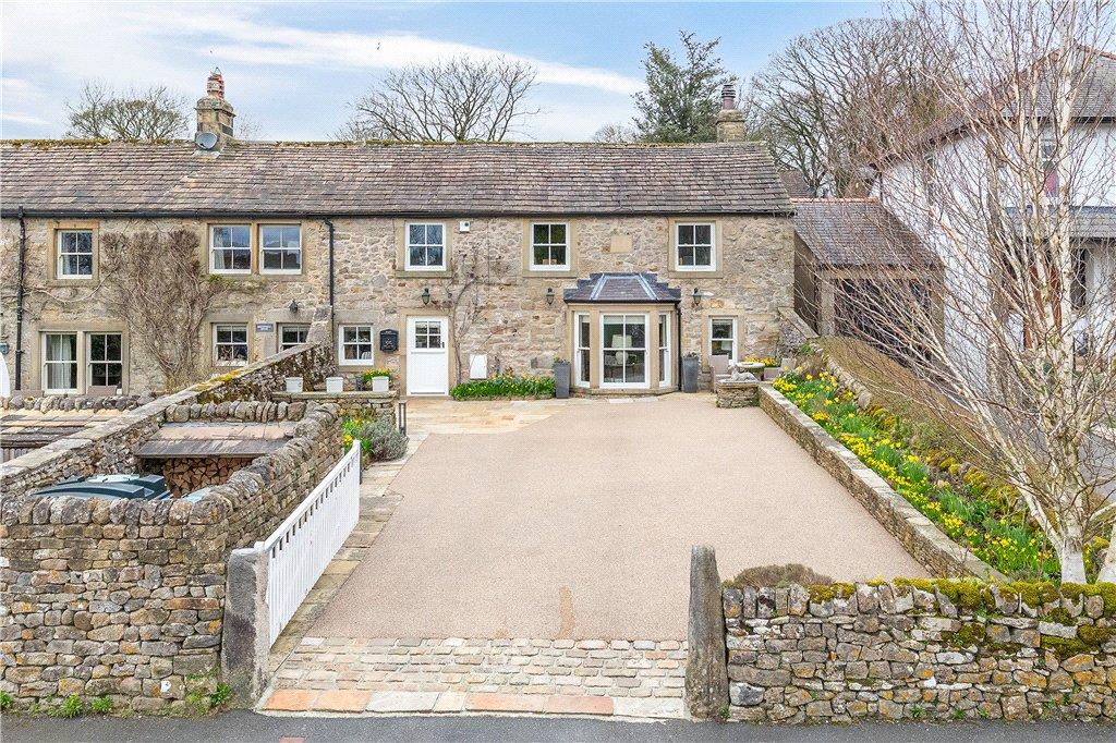 Hollywell Barn