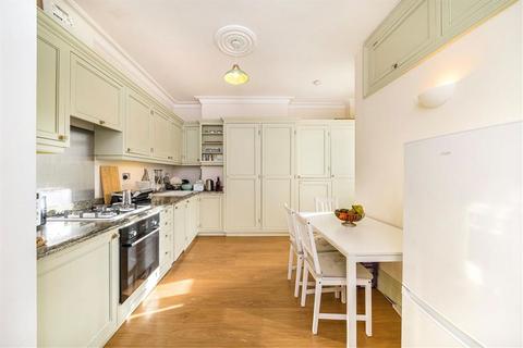 undefined, Riverview Gardens, London SW13