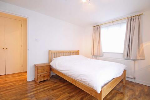 1 bedroom flat to rent, Brompton Park Crescent, London SW6