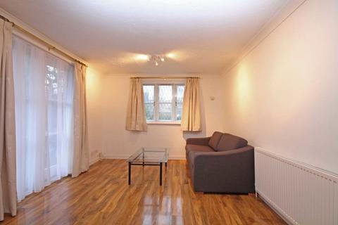 1 bedroom flat to rent, Brompton Park Crescent, London SW6