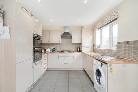 3 bedroom townhouse for sale, Leasingthorne Way, Great Park, NE13