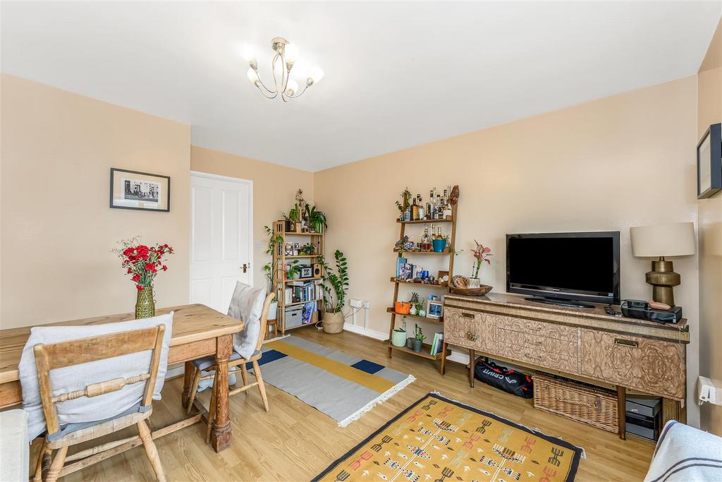 23 Anglian Road-14.jpg