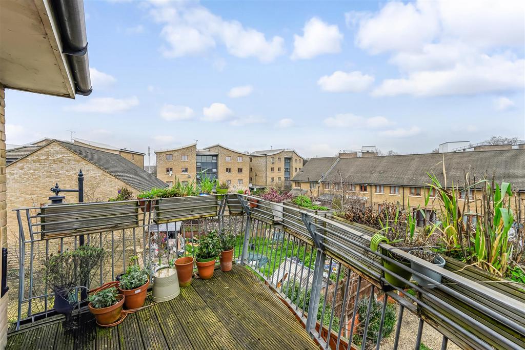 23 Anglian Road-8.jpg