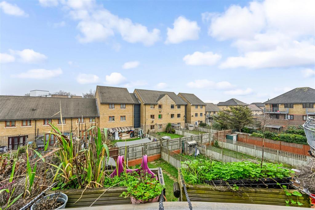 23 Anglian Road-9.jpg