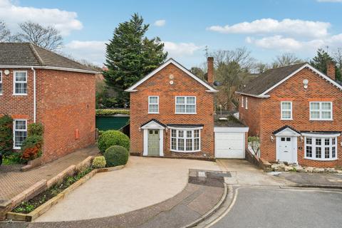3 bedroom detached house for sale, Greenheys Close, Northwood HA6