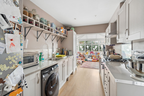 3 bedroom detached house for sale, Greenheys Close, Northwood HA6