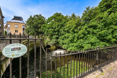 undefined, Mill Plat, Old Isleworth, Isleworth, TW7