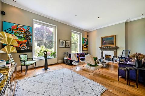 undefined, Mill Plat, Old Isleworth, Isleworth, TW7