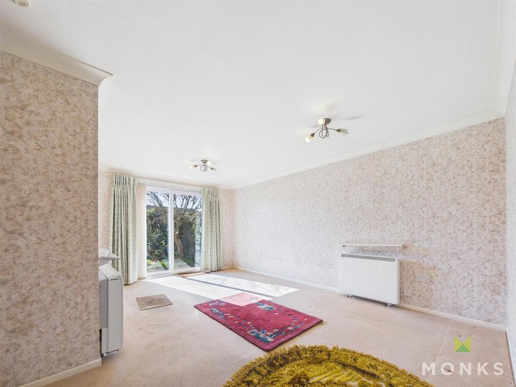 CAM01348 G0-PR0799-STILL002.jpg