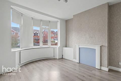 3 bedroom semi-detached house for sale, Glenfield Road, Leicester