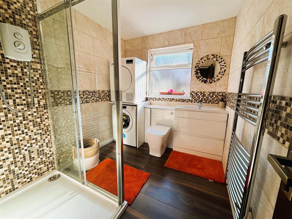 Shower\Utility Room