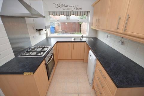 2 bedroom terraced house to rent, Lord Street, Hindley