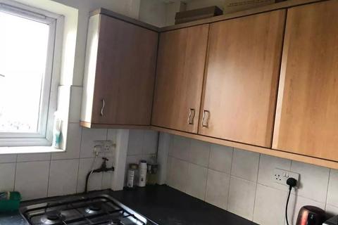 undefined, Great West Road, Hounslow TW5