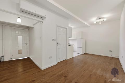 undefined, London Road, Surrey SM4