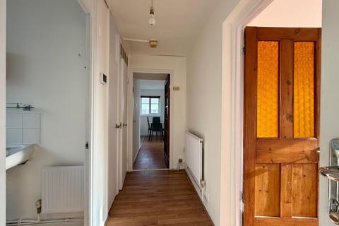 undefined, Mitcham CR4