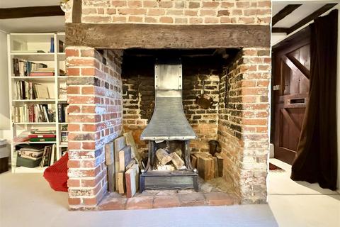 3 bedroom cottage for sale, St. Johns Green, Chelmsford