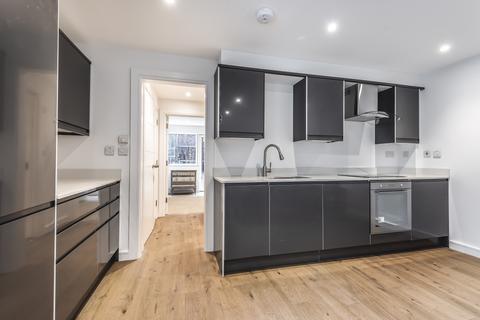 undefined, Elm Grove, Wimbledon, London, SW19