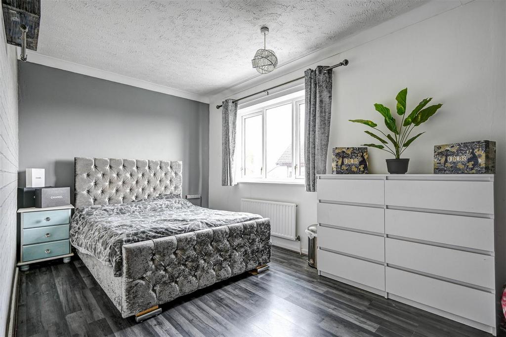 Bedroom 2.jpg