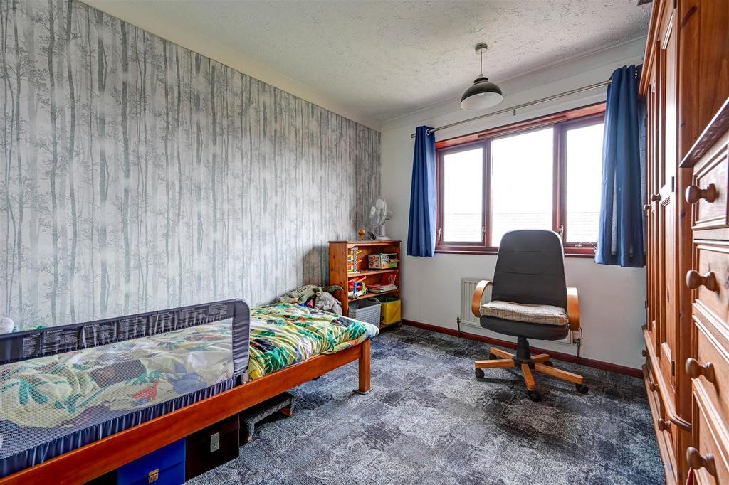Bedroom 4.jpg