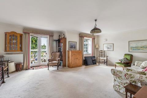 2 bedroom apartment for sale, Flat  Elder Court, Northwood HA6