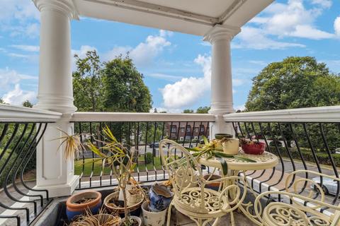 2 bedroom apartment for sale, Flat  Elder Court, Northwood HA6