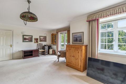 2 bedroom apartment for sale, Flat  Elder Court, Northwood HA6