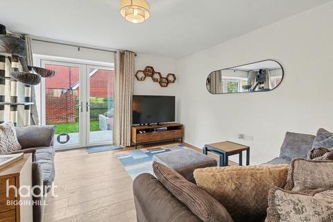 4 bedroom semi-detached house for sale, Carrolls Way, Oxted