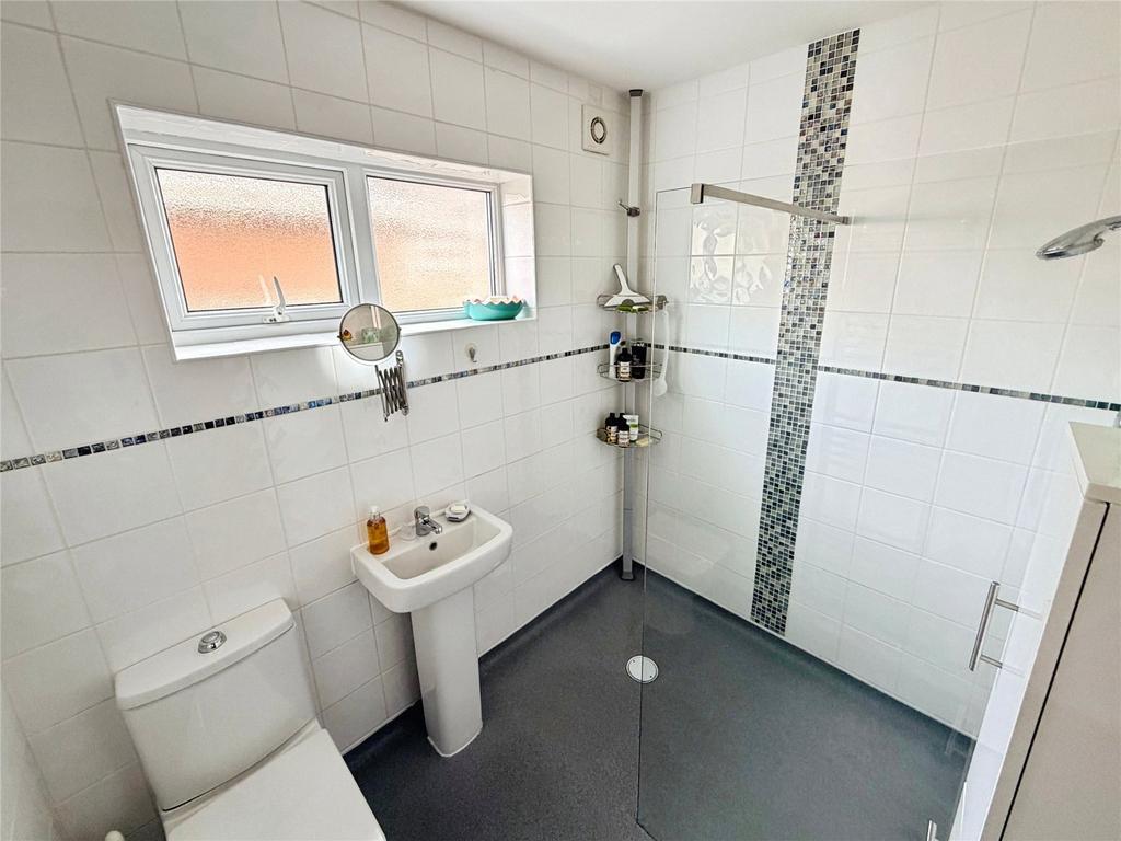 Downstairs Wet Room