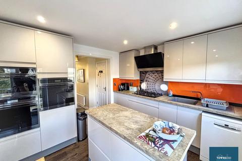 4 bedroom end of terrace house for sale, Swans Reach, Falmouth, TR11