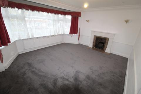 4 bedroom detached house to rent, Woodcock Hill, Harrow, HA3
