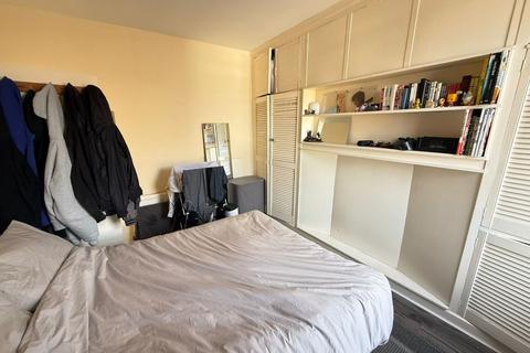 undefined, 752 Holloway Road, London N19