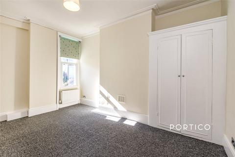 2 bedroom flat to rent, Archway Road, London, N6