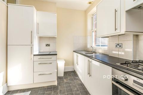 2 bedroom flat to rent, Archway Road, London, N6