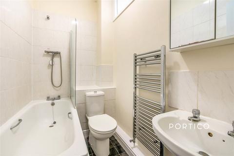 2 bedroom flat to rent, Archway Road, London, N6
