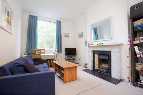2 bedroom flat to rent, Brondesbury Villas, London, NW6