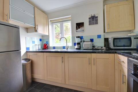 1 bedroom flat to rent, Pages Lane, Uxbridge, UB8